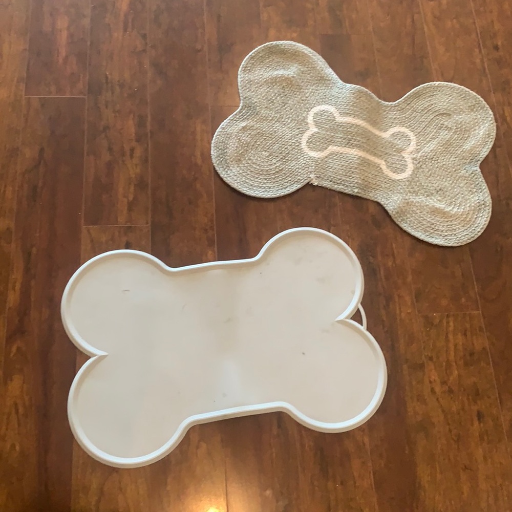Doggy bowl mats